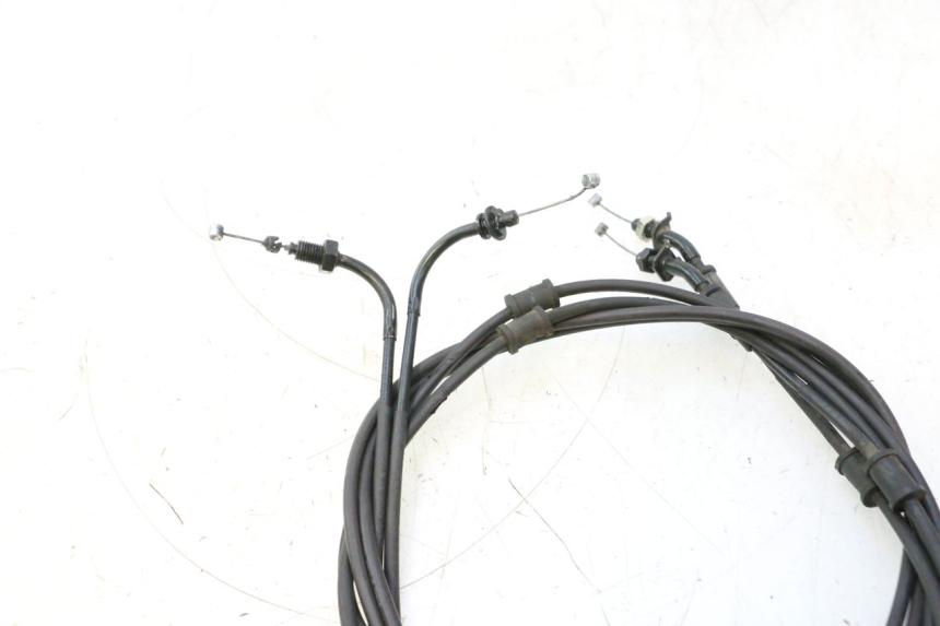 photo de THROTTLE CABLE PIAGGIO ZIP IGET 4T 50 (2021 - 2023) - Zoom on usage condition