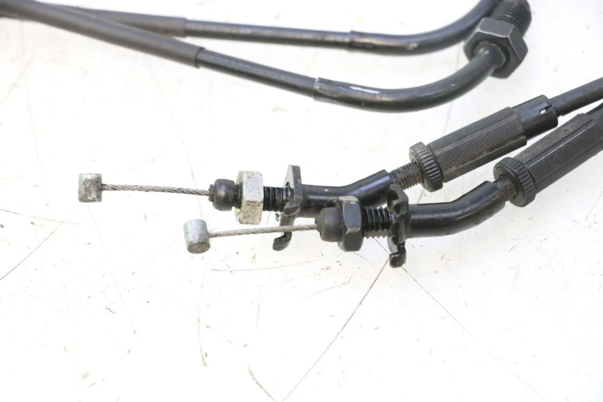 photo de THROTTLE CABLE PIAGGIO ZIP IGET 4T 50 (2021 - 2023) - Surface and material condition