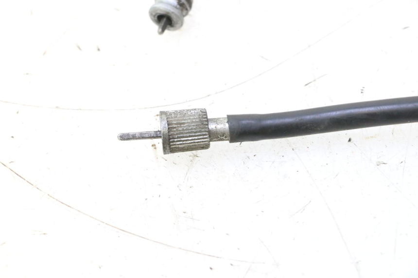 photo de SPEEDOMETER CABLE SUZUKI DR S 600 (1985 - 1989) - Technical close-up