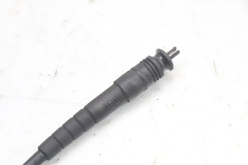 photo de SPEEDOMETER CABLE HONDA CBR F 1000 (1993 - 1996) - Alternative perspective