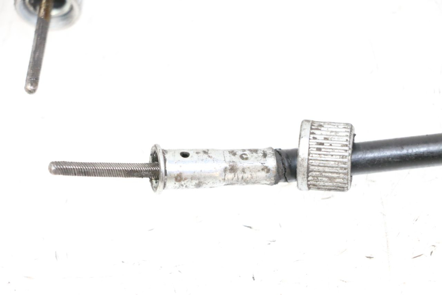 photo de SPEEDOMETER CABLE PEUGEOT KISBEE 2T 50 (2010 - 2017) - Technical close-up