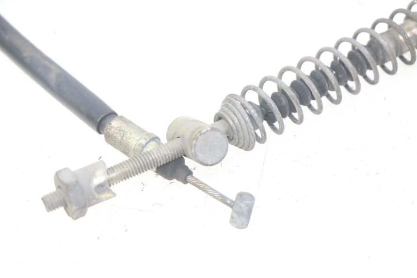 photo de REAR BRAKE CABLE SYM FIDDLE 3 III 125 (2014 - 2020) - Zoom on usage condition