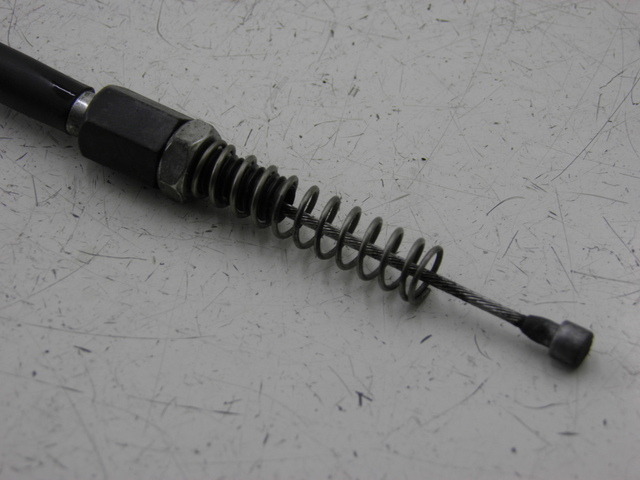 photo de FRONT BRAKE CABLE HONDA SH 125 (2005 - 2008) - Zoom on usage condition