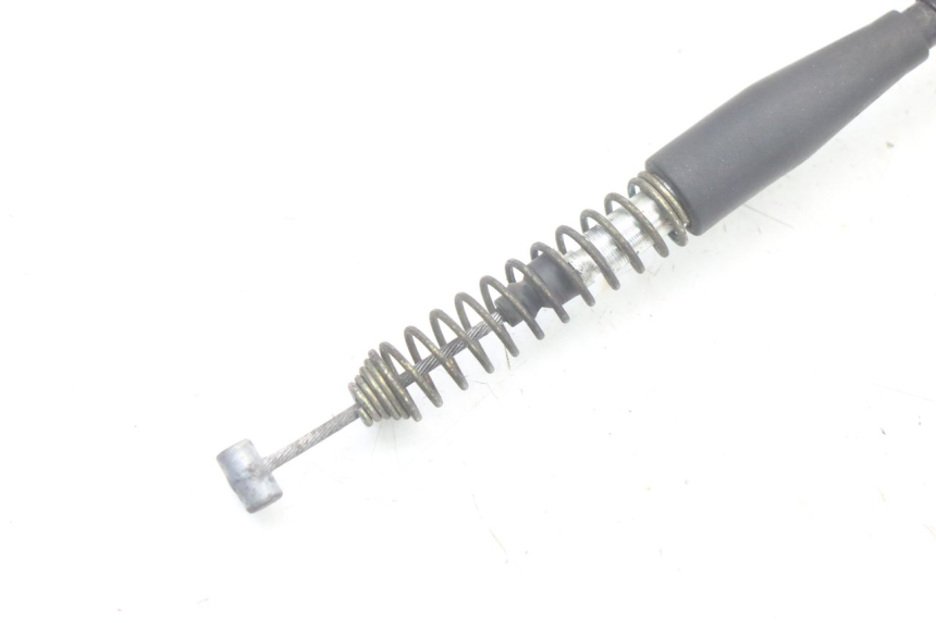 photo de PARKING BRAKE CABLE KYMCO XCITING 500 (2007 - 2010) - Zoom on usage condition