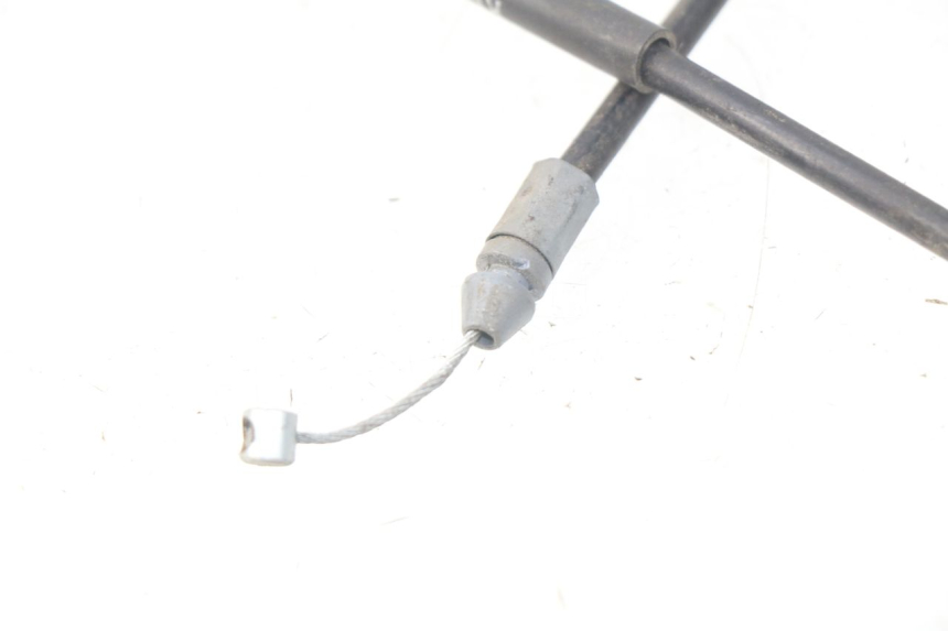 photo de SEAT OPENING CABLE HONDA FES PANTHEON 125 (2003 - 2007) - Zoom on usage condition