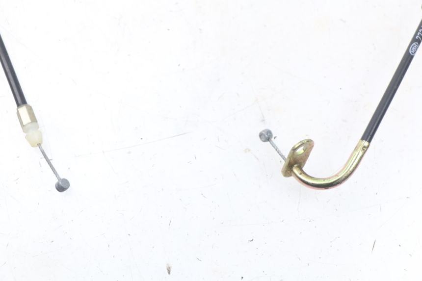 photo de SEAT LOCK CABLE SYM FIDDLE 3 III 50 (2014 - 2020) - Zoom on usage condition