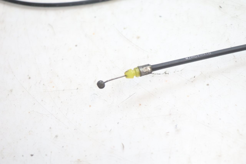 photo de SEAT LOCK CABLE HONDA FJS SILVER WING SILVERWING 400 (2005 - 2008) - Zoom on usage condition
