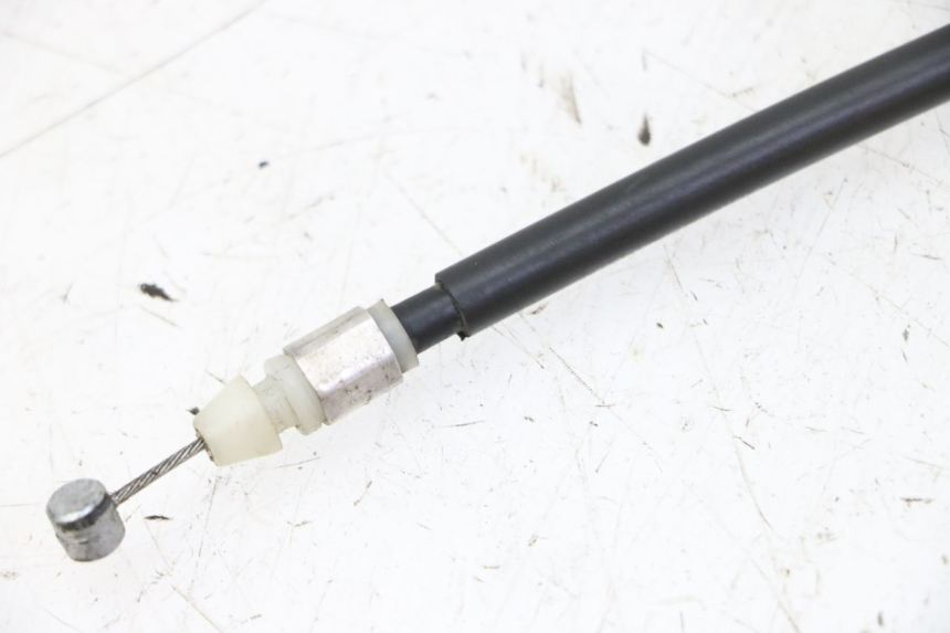 photo de SEAT LOCK CABLE YAMAHA FZ6 FAZER S2 600 (2007 - 2011) - Zoom on usage condition