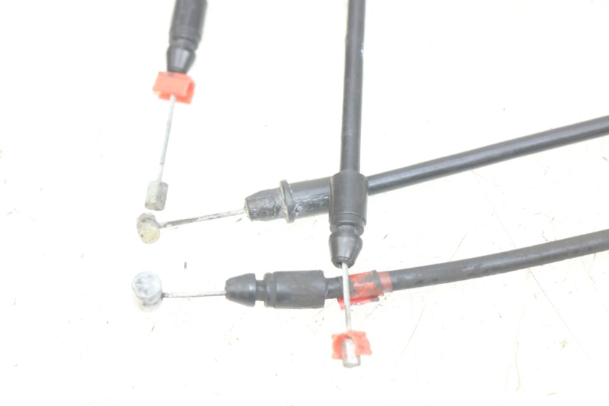 photo de SEAT OPENING CABLE GILERA GP 800 (2007 - 2013) - Technical close-up