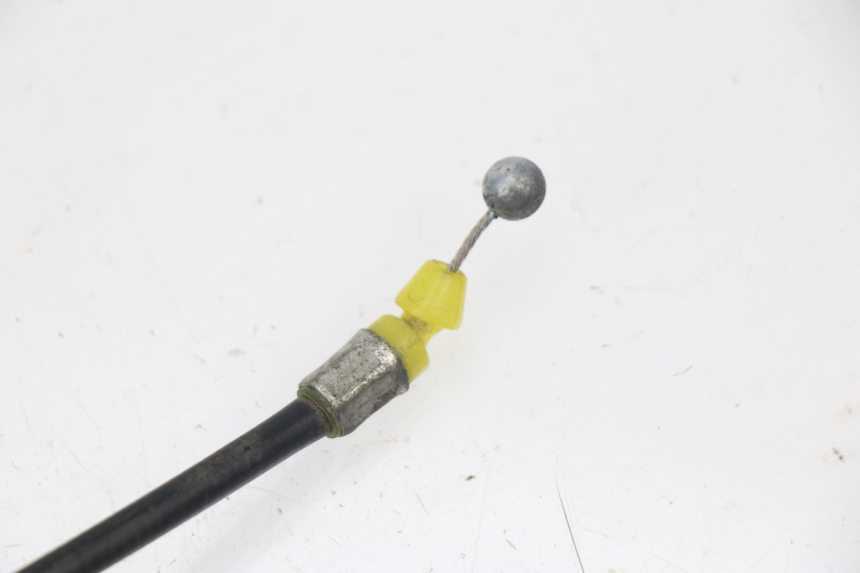 photo de SEAT LOCK CABLE SUZUKI GSR 750 (2011 - 2017) - Technical close-up