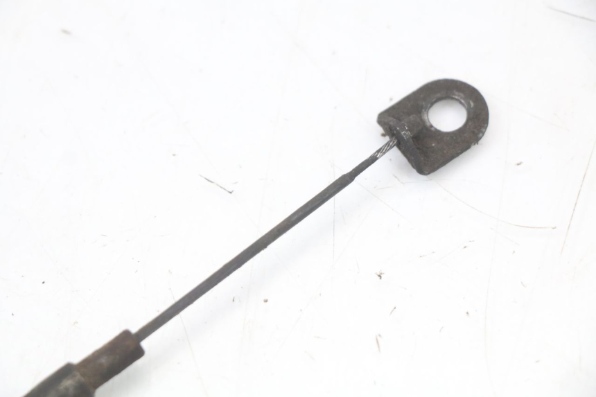 photo de SEAT LOCK CABLE SUZUKI GZ MARAUDER 125 (1998 - 2004) - Alternative perspective