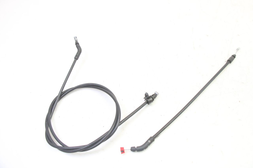 photo de SEAT LOCK CABLE PIAGGIO MP3 HPE 310 (2024 - 2025) - Zoom on usage condition