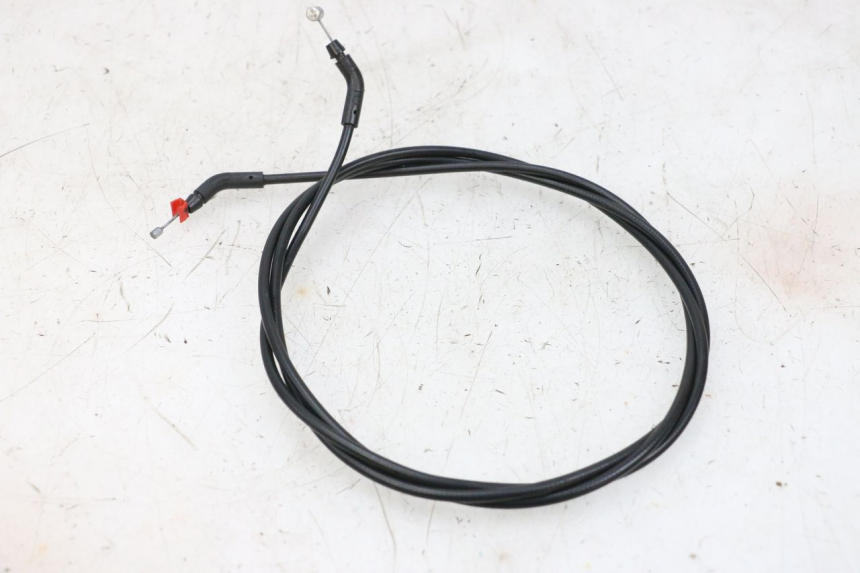 photo de SEAT LOCK CABLE PIAGGIO MP3 HPE 300 (2019 - 2026) - Zoom on usage condition