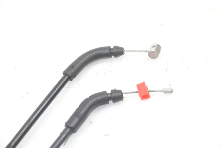 photo de SEAT LOCK CABLE PIAGGIO MP3 500 (2014 - 2017) - Surface and material condition