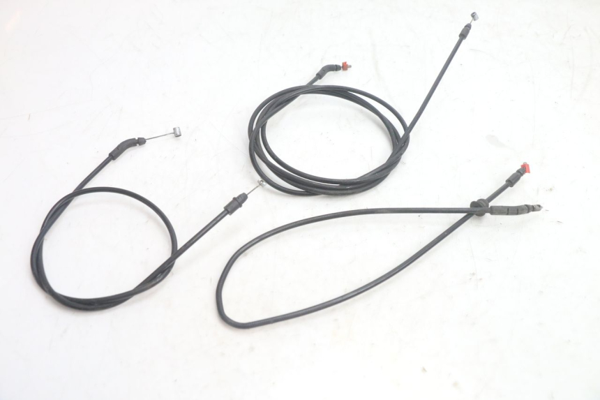 photo de SEAT OPENING CABLE PIAGGIO MP3 125 (2006 - 2014) - Component detail