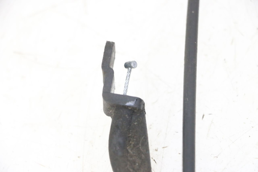 photo de SEAT OPENING CABLE YAMAHA X-MAX XMAX 125 (2010 - 2013) - Zoom on usage condition