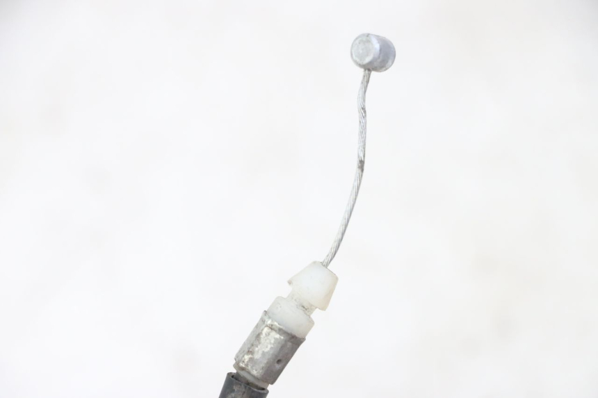 photo de SEAT LOCK CABLE YAMAHA XJ6 ABS 600 (2008 - 2016) - Zoom on usage condition