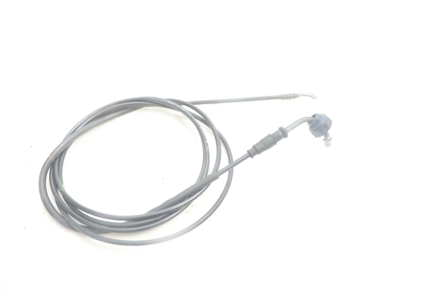 photo de SEAT OPENING CABLE YAMAHA YP MAJESTY 125 (2002 - 2006) - Zoom on usage condition