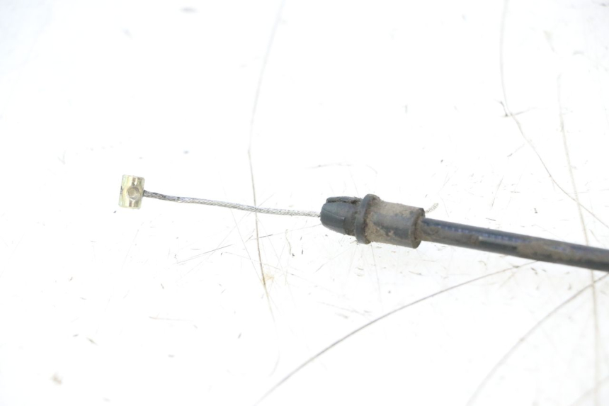 photo de FUEL FLAP CABLE PIAGGIO X8 STREET 125 (2006 - 2007) - Zoom on usage condition