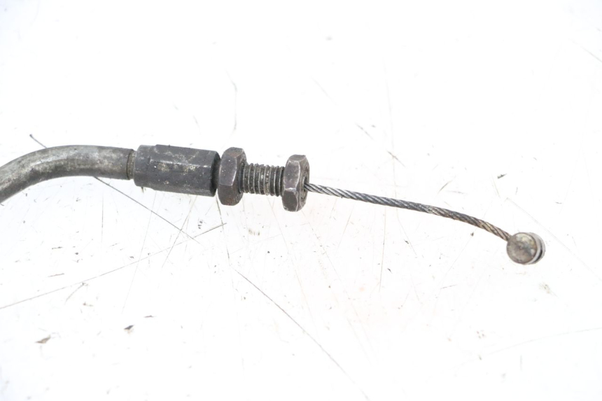 photo de EXHAUST VALVE CABLE SUZUKI GSXR GSX-R 1000 (2003 - 2004) - Alternative perspective