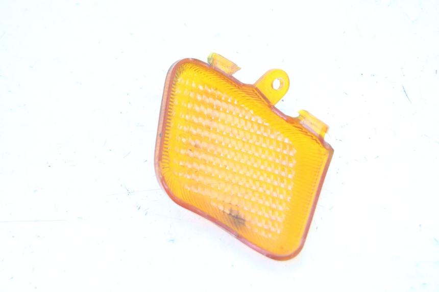photo de REAR LEFT TURN SIGNAL LENSE MBK BOOSTER NEXT GENERATION 50 (1995 - 1998) - Alternative perspective