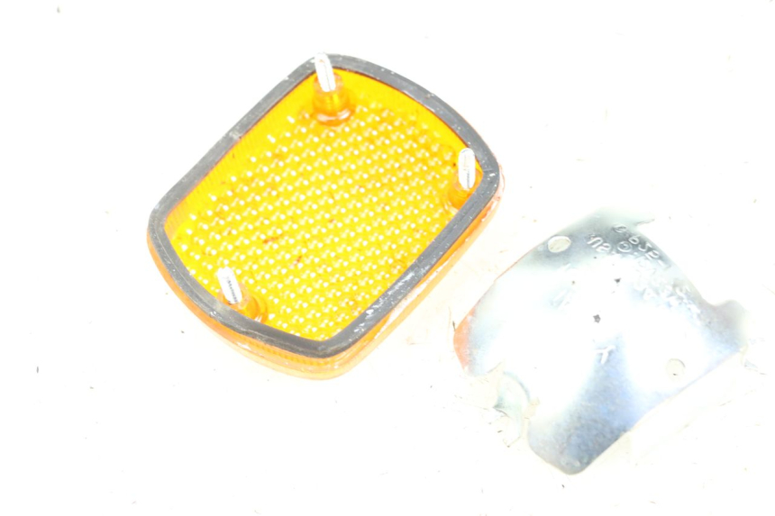 photo de REAR LEFT TURN SIGNAL LENS HONDA CA REBEL 125 (1995 - 2001) - Alternative perspective
