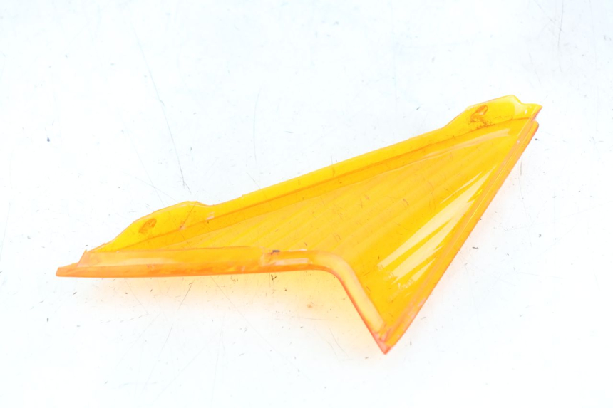 photo de LEFT REAR TURN SIGNAL LENS HONDA SCV LEAD 100 (2003 - 2007) - Zoom on usage condition