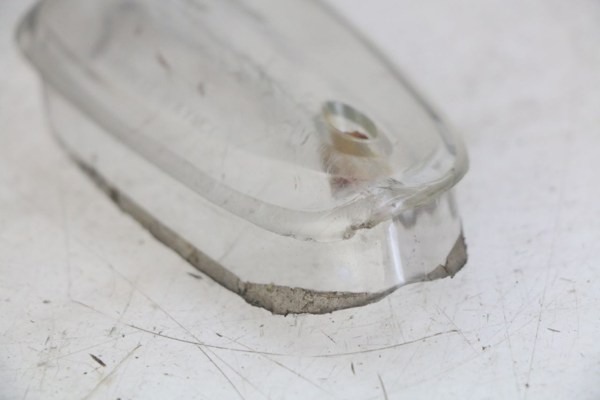 photo de LEFT FRONT TURN SIGNAL LENS KYMCO AGILITY 4T 50 (2005 - 2018) - Alternative perspective