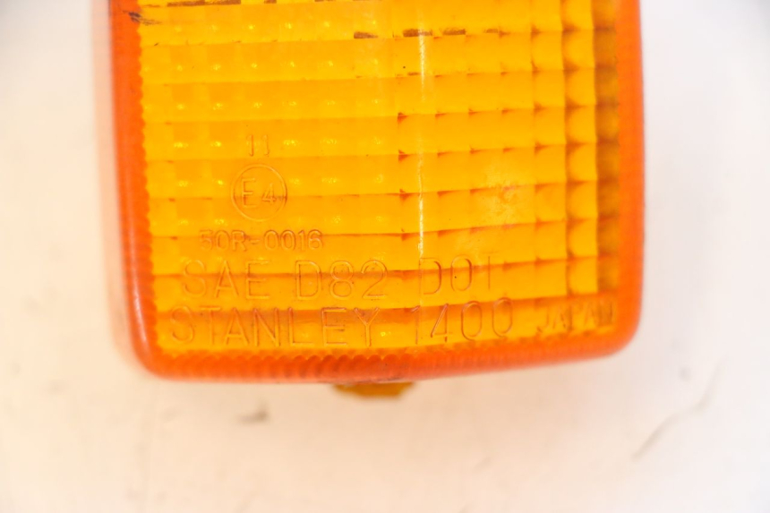 photo de FRONT LEFT TURN SIGNAL LENSE HONDA XRV AFRICA TWIN 750 (1990 - 1992) - Component detail