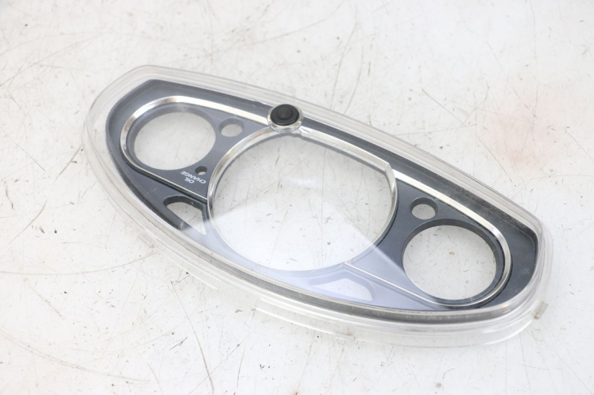photo de SPEEDOMETER LENSE SUZUKI BURGMAN 125 (2007 - 2014) - Alternative perspective