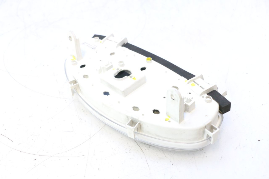 photo de SPEEDOMETER LENSE SUZUKI BURGMAN 125 (2007 - 2014) - High-resolution close-up