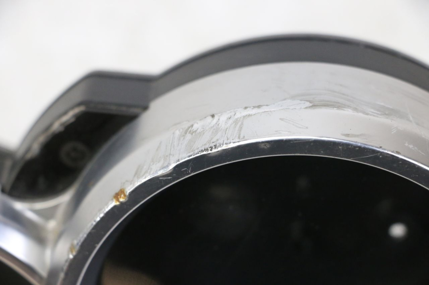 photo de SPEEDOMETER LENSE YAMAHA FJR ABS 1300 (2006 - 2012) - Fixing points details