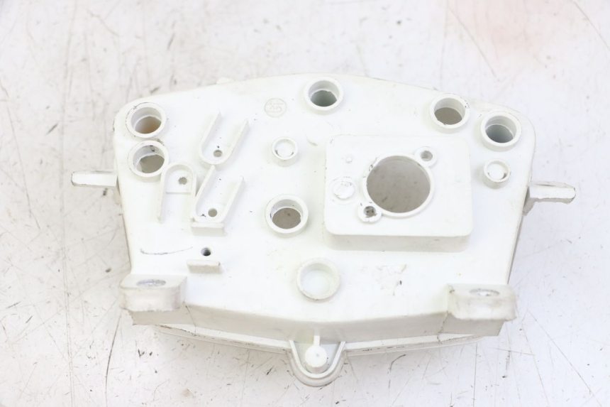 photo de SPEEDOMETER COVER PEUGEOT KISBEE 4T 50 (2018 - 2022) - Technical close-up