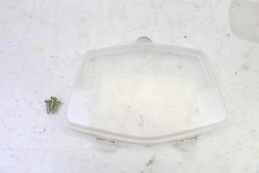 photo de SPEEDOMETER COVER PEUGEOT KISBEE 4T 50 (2018 - 2022) - Alternative perspective