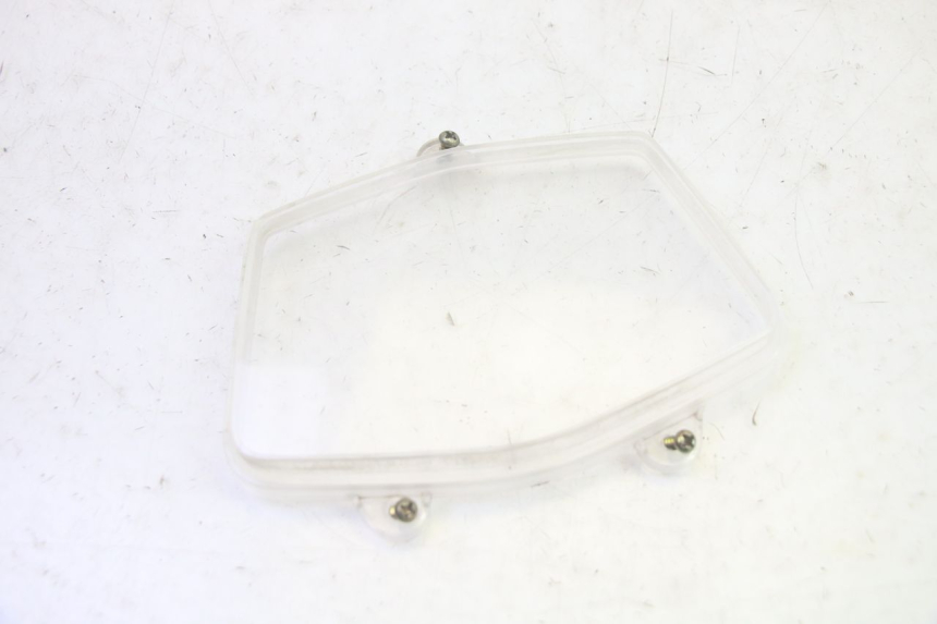 photo de SPEEDOMETER COVER PEUGEOT KISBEE 4T 50 (2018 - 2022) - Alternative perspective