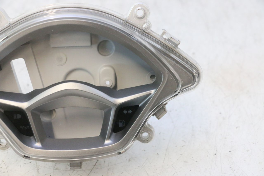 photo de SPEEDOMETER LENSE PIAGGIO LIBERTY IGET 4T 50 (2021 - 2025) - Fixing points details