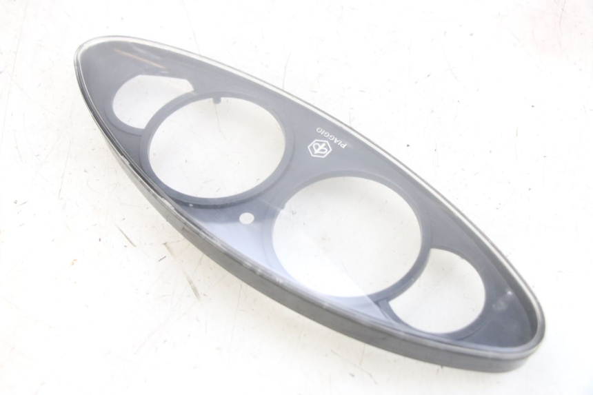 photo de SPEEDOMETER COVER PIAGGIO X9 125 (2000 - 2003) - Technical close-up