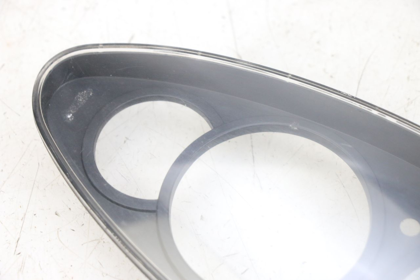 photo de SPEEDOMETER COVER PIAGGIO X9 125 (2000 - 2003) - Surface and material condition