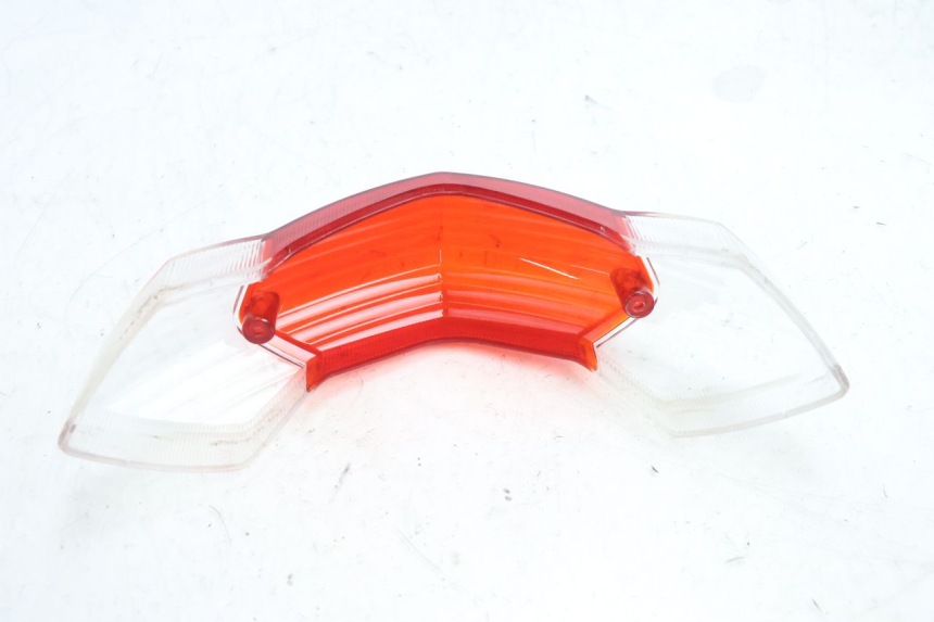 photo de REAR LIGHT LENS PEUGEOT KISBEE 2T 50 (2010 - 2017) - Surface and material condition