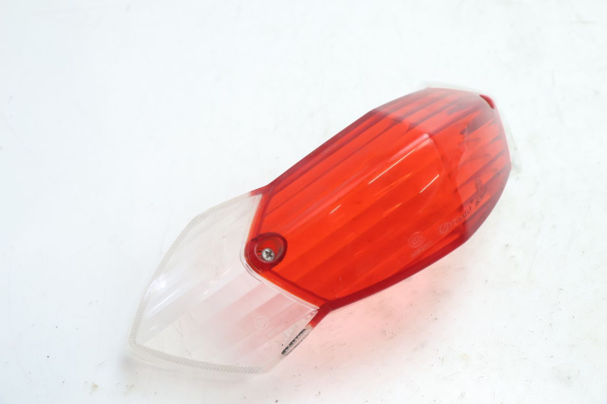 photo de TAIL LIGHT LENSE PEUGEOT KISBEE 4T 50 (2010 - 2017) - Component detail
