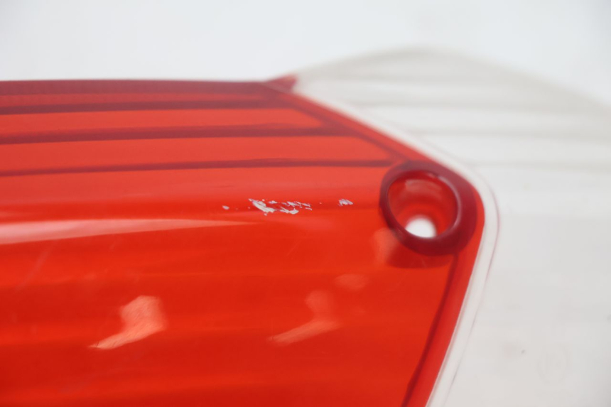 photo de TAIL LIGHT LENSE PEUGEOT KISBEE 4T 50 (2010 - 2017) - Product overview