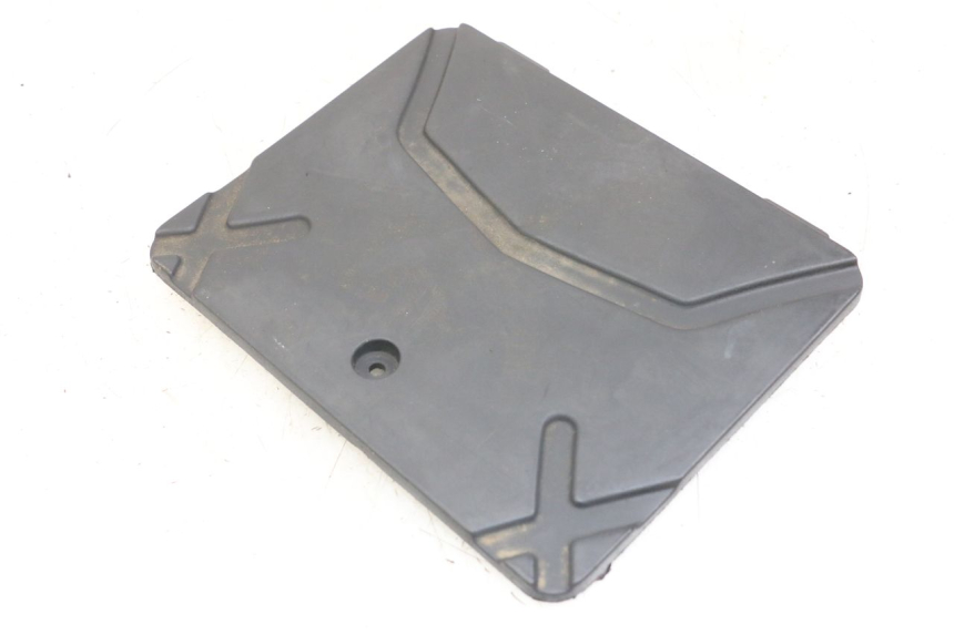 photo de BATTERY COVER KYMCO AGILITY 4T 50 (2018 - 2022) - Component detail