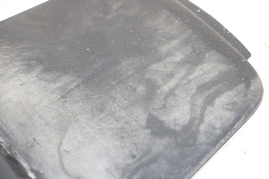 photo de BATTERY COVER MBK BOOSTER SPIRIT NAKED 50 (2004 - 2017) - Alternative perspective