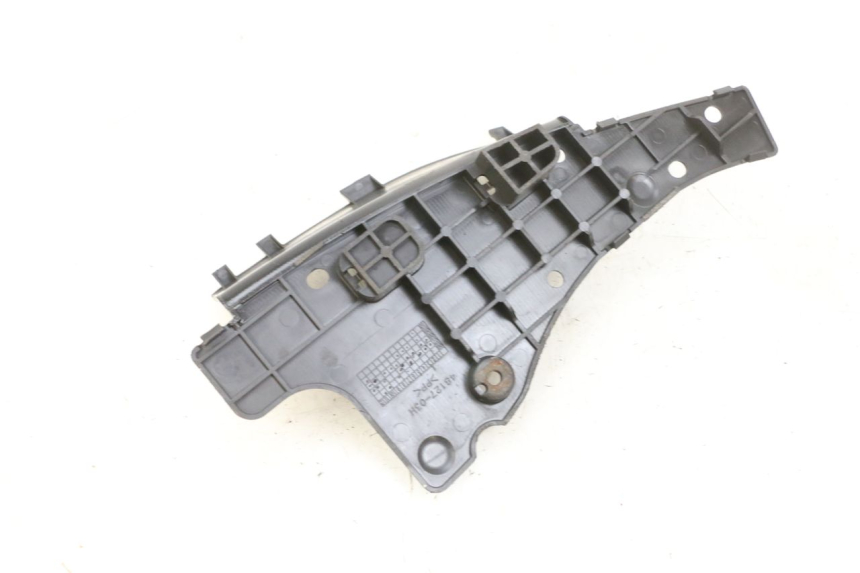 photo de BATTERY COVER SUZUKI BURGMAN 125 (2007 - 2014) - Component detail