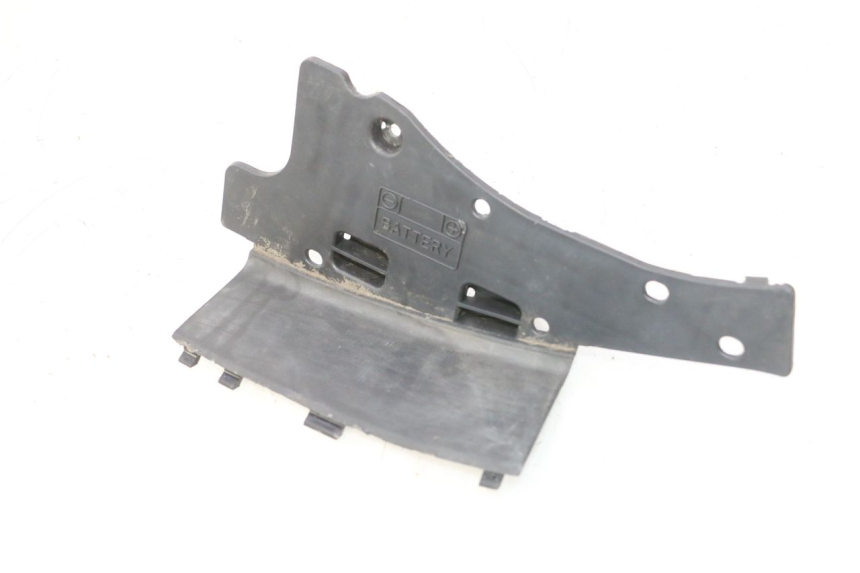 photo de BATTERY COVER SUZUKI BURGMAN 125 (2007 - 2014) - Main view
