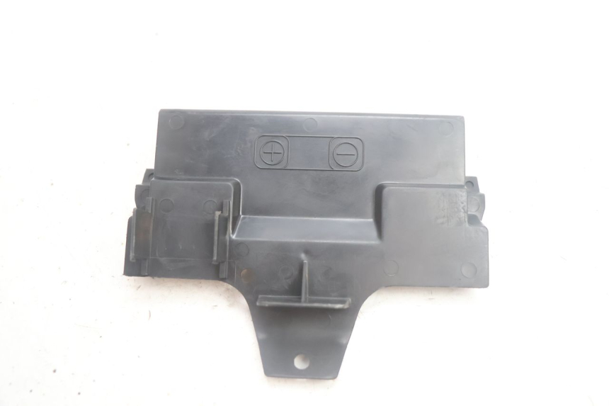photo de BATTERY COVER SUZUKI BURGMAN EXECUTIVE ABS 650 (2006 - 2012) - Main view