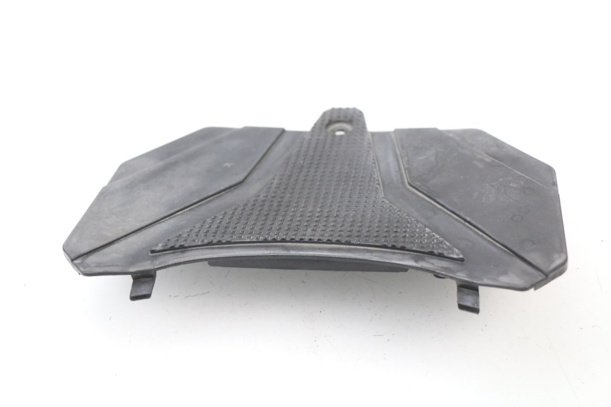 photo de BATTERY COVER YAMAHA BW'S BWS 125 (2010 - 2013) - Zoom on usage condition