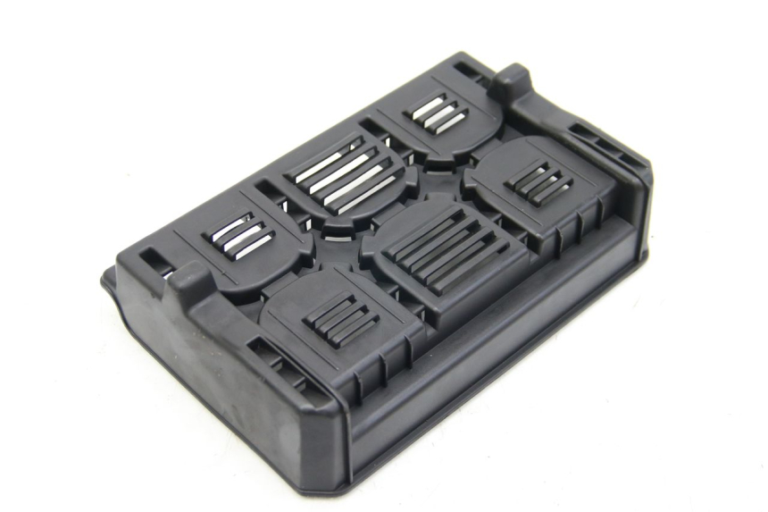 photo de BATTERY COVER PEUGEOT E-VIVACITY 1 (2012 - 2018) - Main view