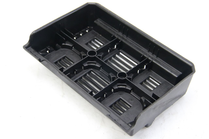 photo de BATTERY COVER PEUGEOT E-VIVACITY 1 (2012 - 2018) - Zoom on usage condition