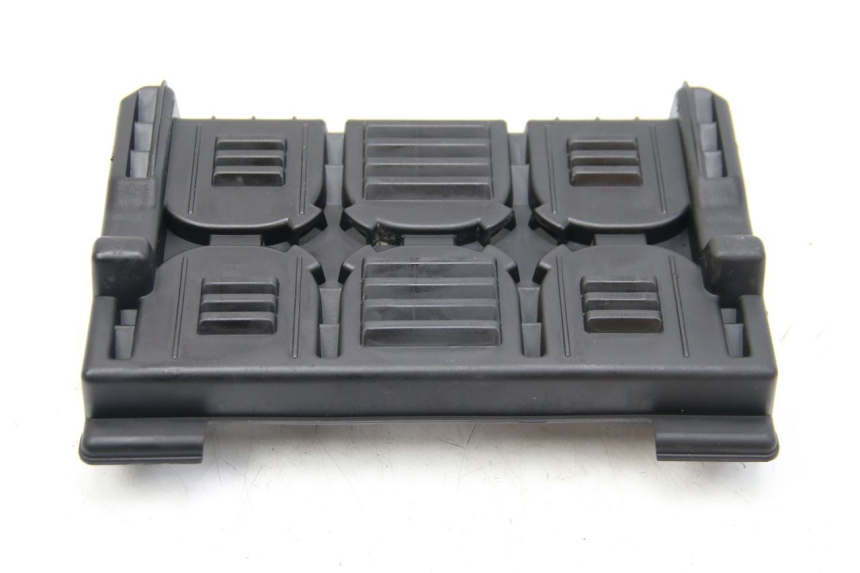 photo de BATTERY COVER PEUGEOT E-VIVACITY 1 (2012 - 2018) - Surface and material condition